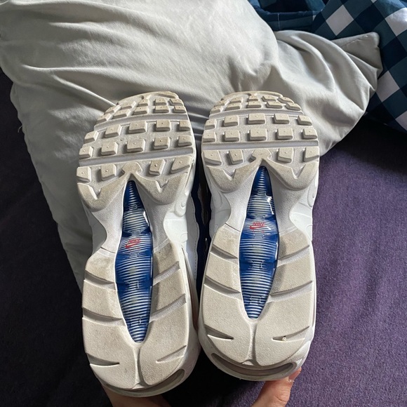 Air max 95 (white deep royal blue gym red)!! - Picture 3 of 3